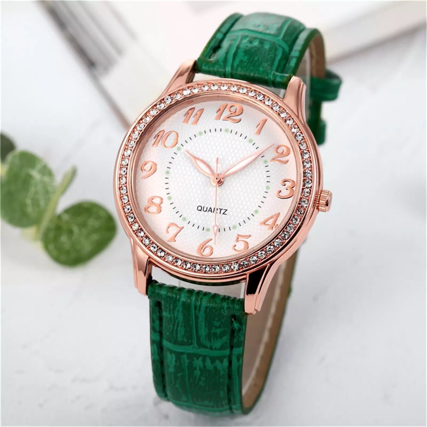 Crystal Leather Band Quartz Stainless Steel Watch for Women