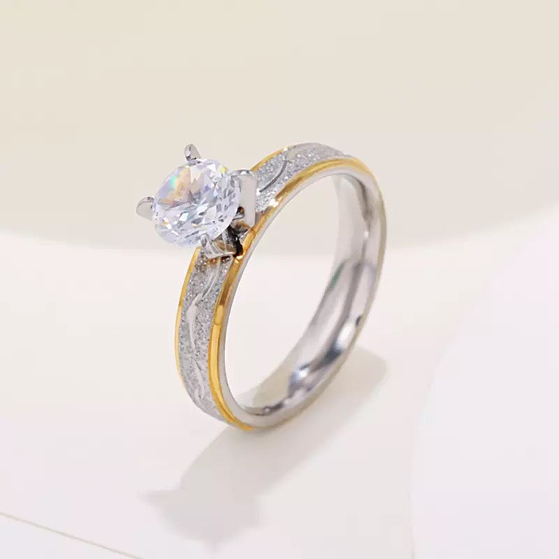 Exquisite Rhinestone Stainless Steel Ring with Stone