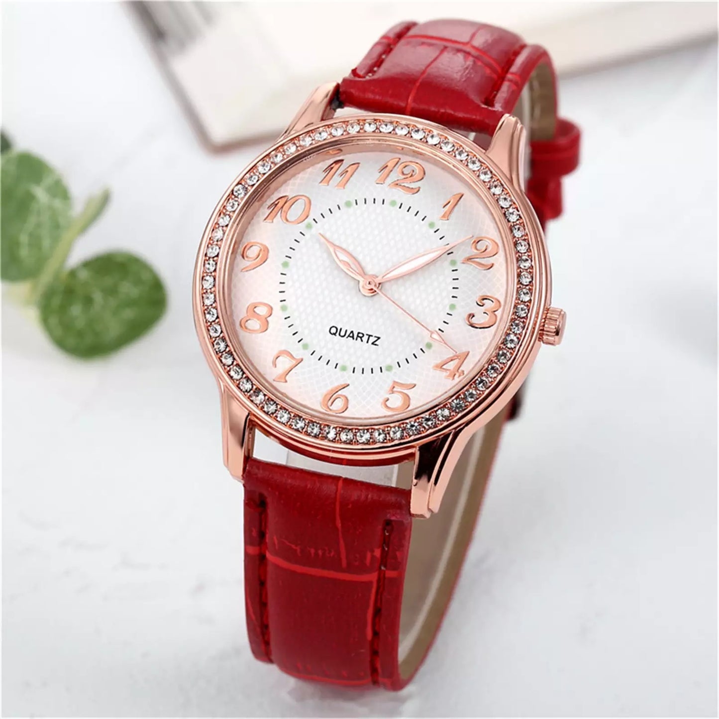 Crystal Leather Band Quartz Stainless Steel Watch for Women